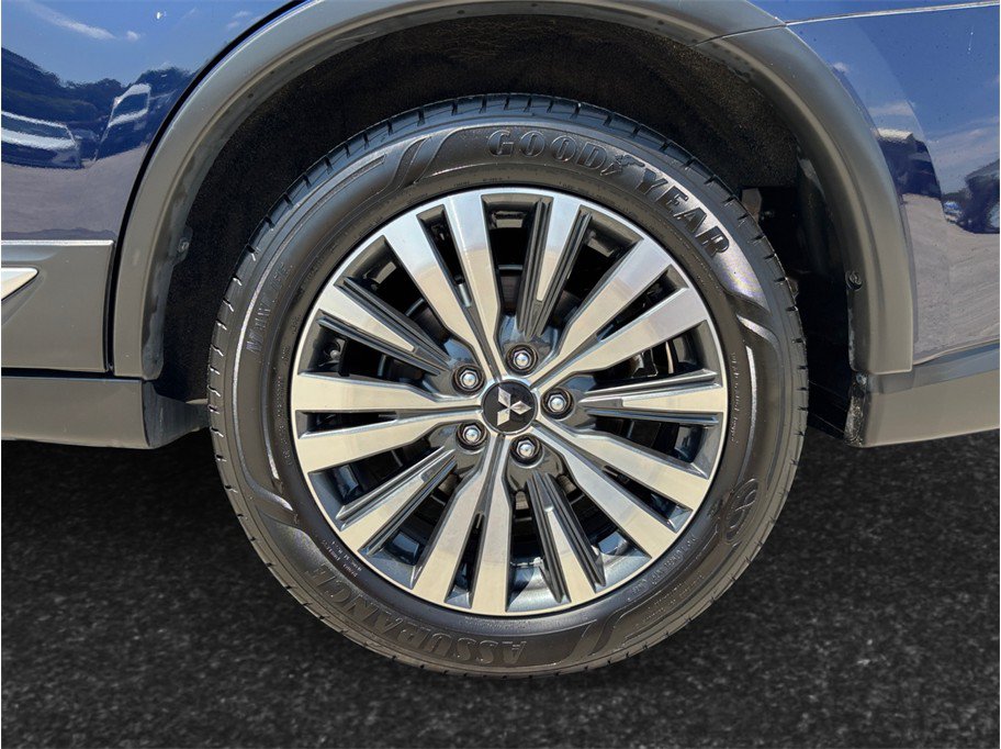 Used 2020 Mitsubishi Outlander SE FWD image 13