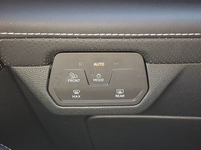 Used 2025 Volkswagen Atlas SE AWD/4WD image 28