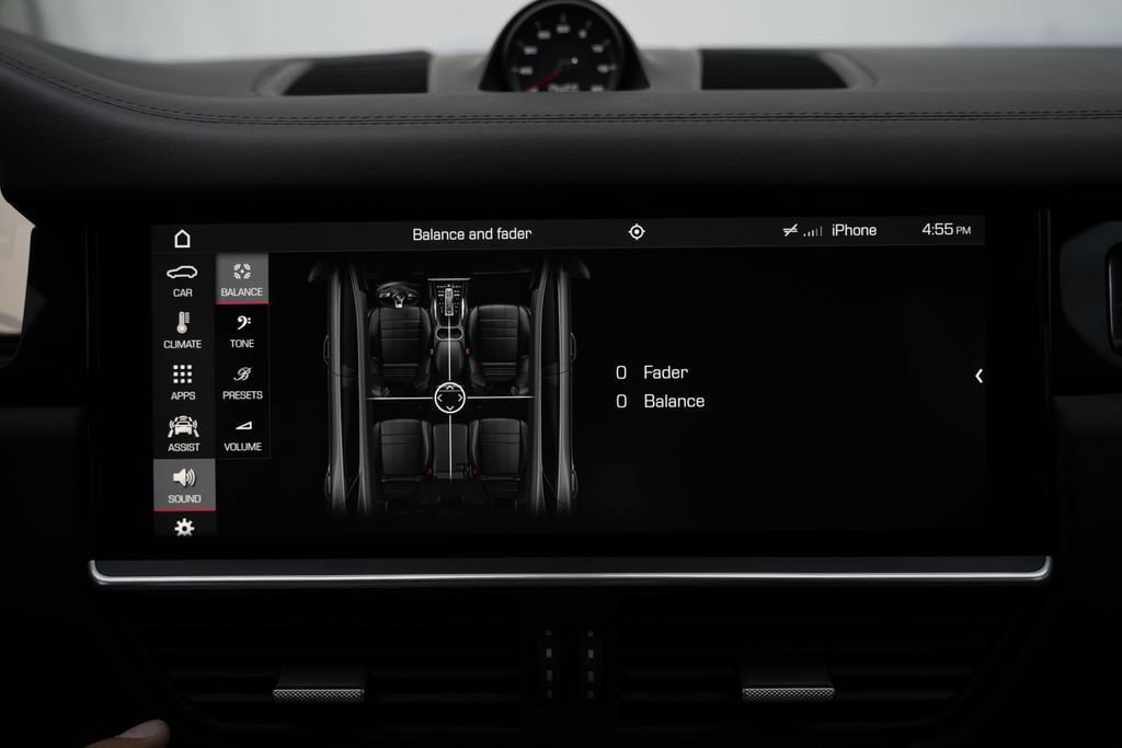 Used 2019 Porsche Cayenne Turbo AWD/4WD image 83