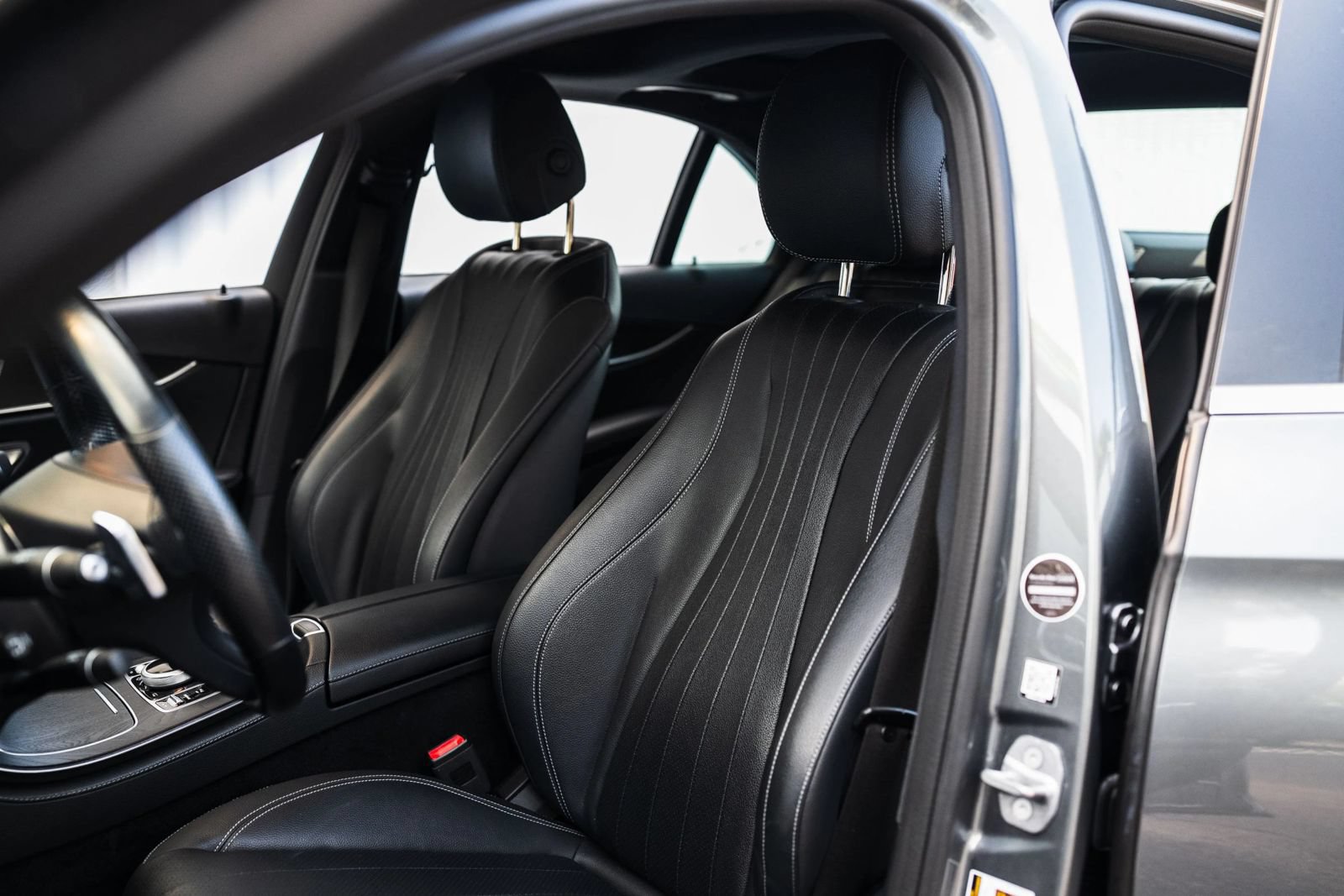 Used 2018 Mercedes-Benz E 300 4MATIC image 14