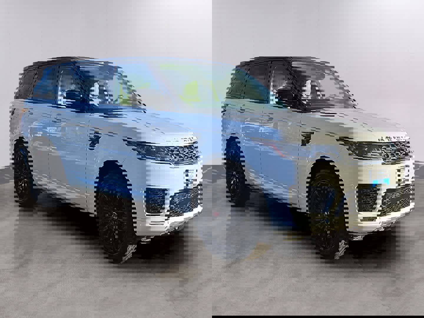 Used 2019 Land Rover Range Rover Sport Supercharged image 3