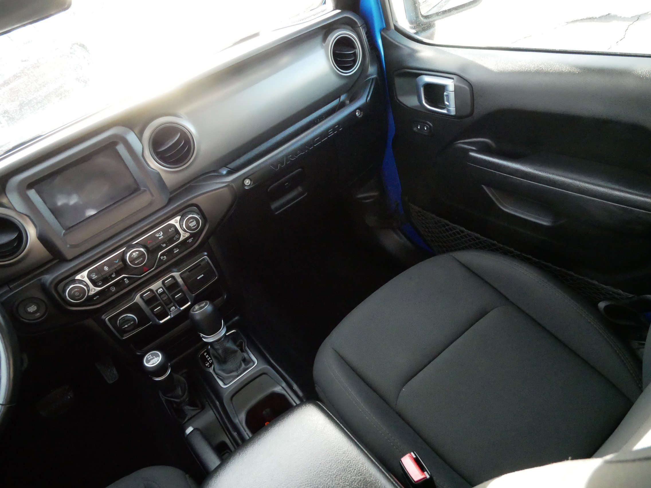 Used 2022 Jeep Wrangler Unlimited Sport image 12