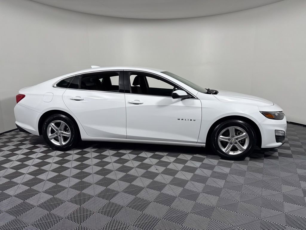 Used 2023 Chevrolet Malibu LT image 8