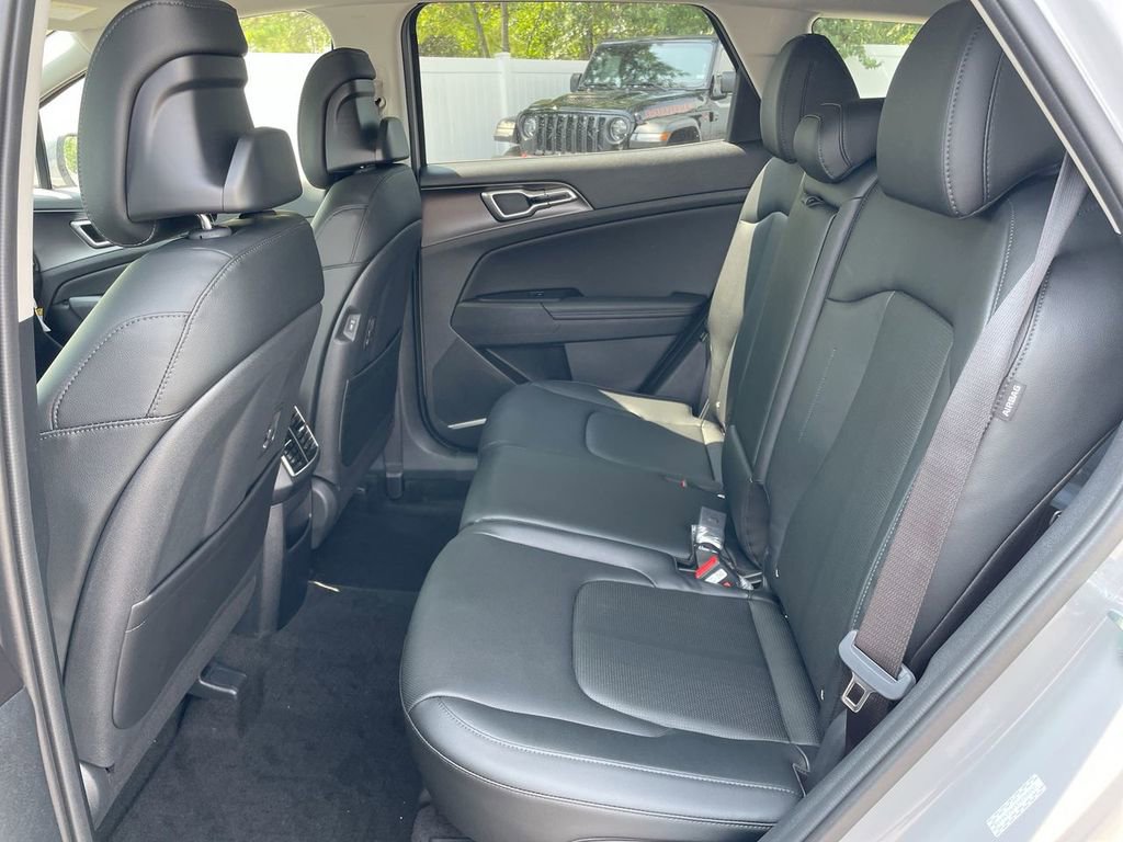 New 2026 Kia Sportage EX image 46