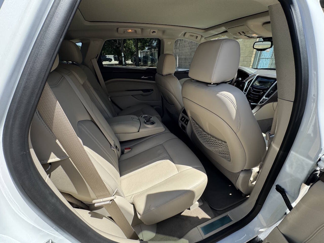 Used 2016 Cadillac SRX Luxury w/ Driver Awareness Package FWD image 29