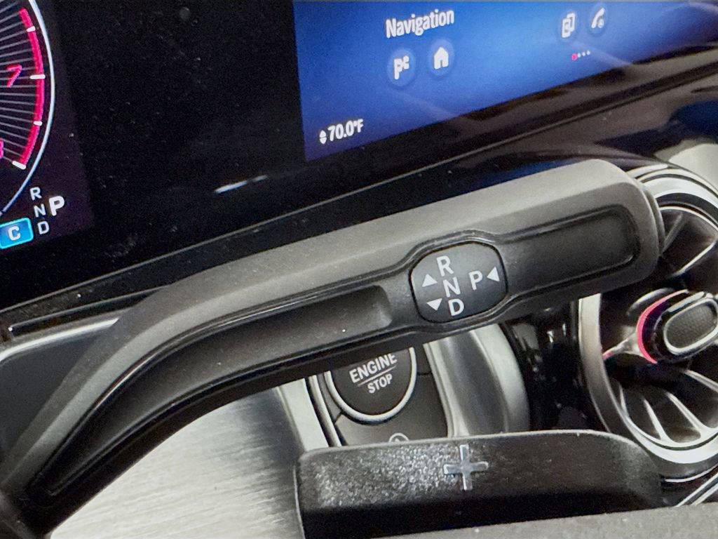 Used 2024 Mercedes-Benz GLB 250 w/ Exclusive Package image 17