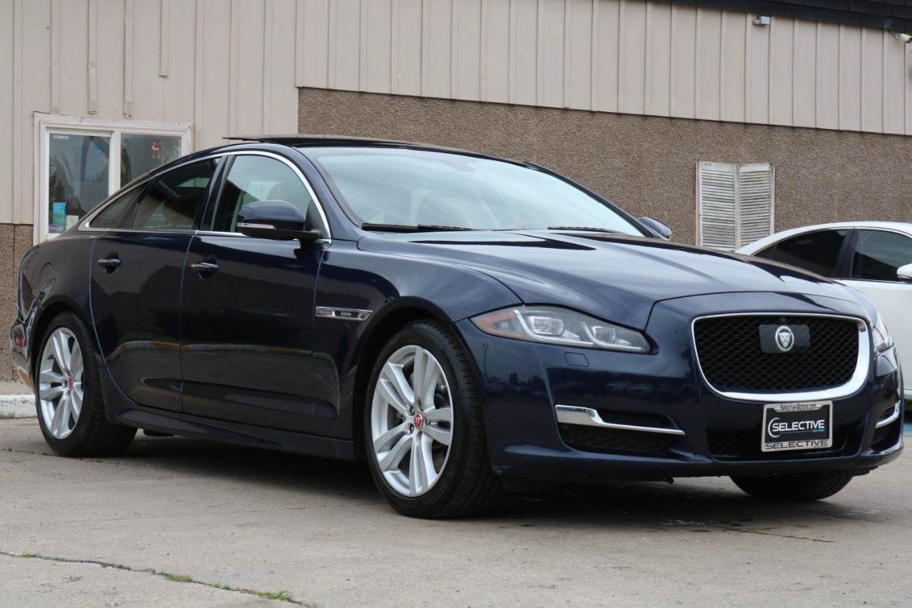 Used 2017 Jaguar XJ R-Sport AWD/4WD image 4