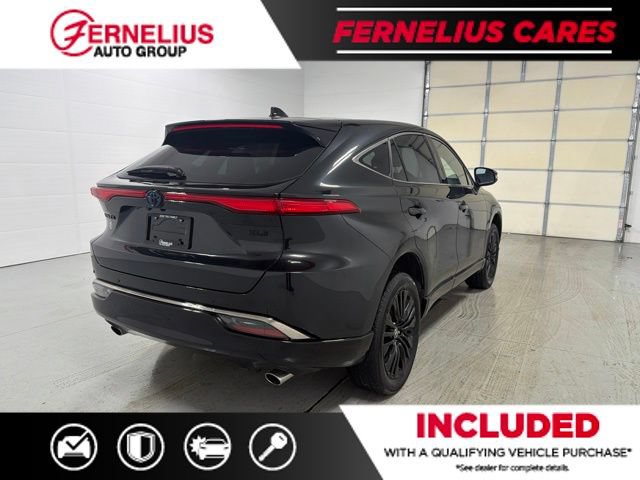 Used 2023 Toyota Venza Nightshade AWD/4WD image 8