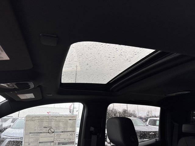 New 2025 Chevrolet Colorado Z71 w/ Midnight Edition image 18