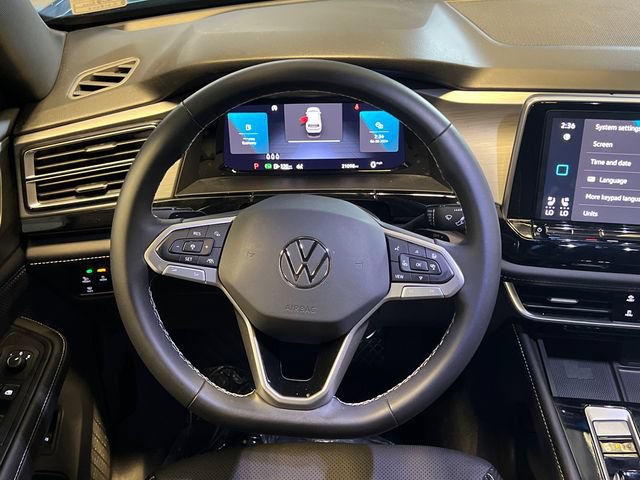 Certified 2024 Volkswagen Atlas Cross Sport SE FWD image 20