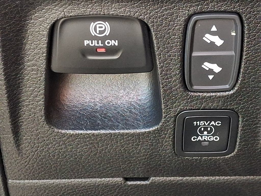 Used 2025 RAM 1500 Big Horn AWD/4WD image 27