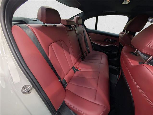 Used 2025 BMW 330i Sedan w/ Convenience Package RWD image 20