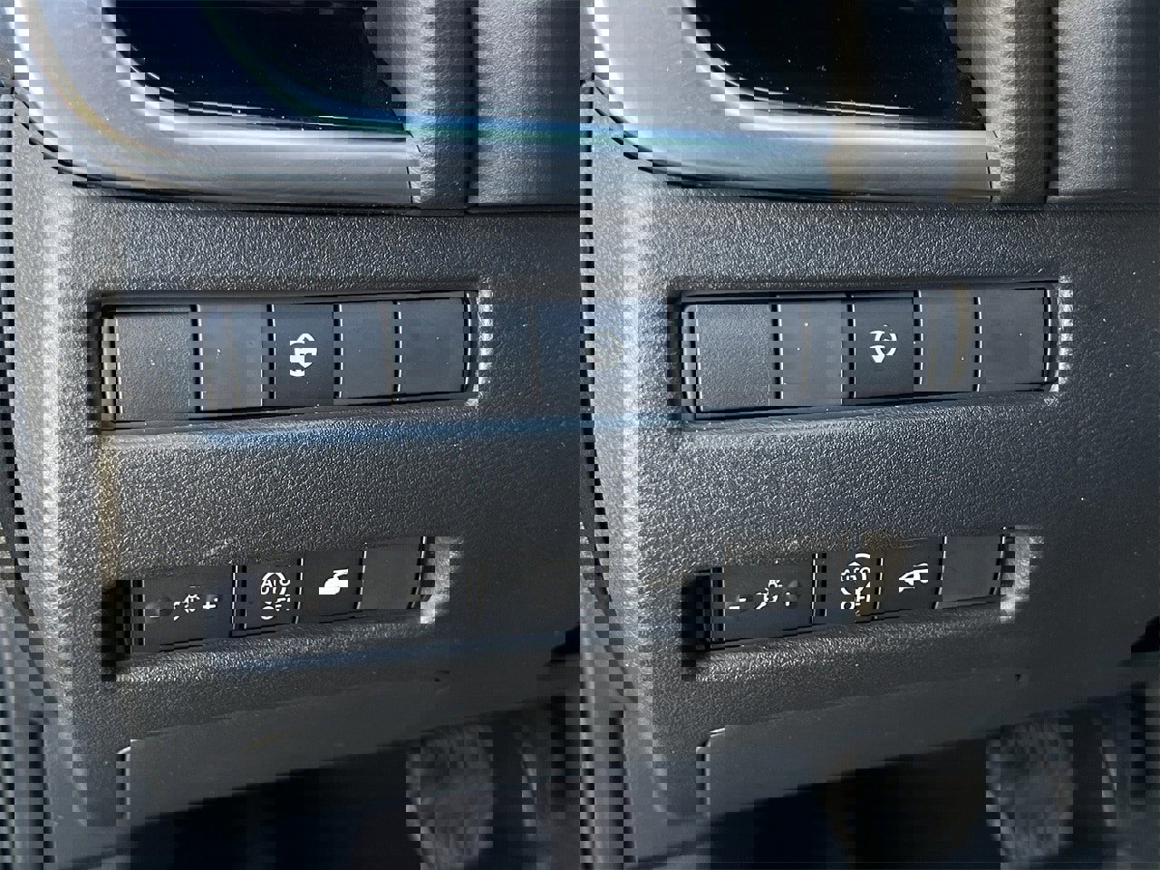 Certified 2023 Nissan Rogue SL w/ SL Premium Package image 14