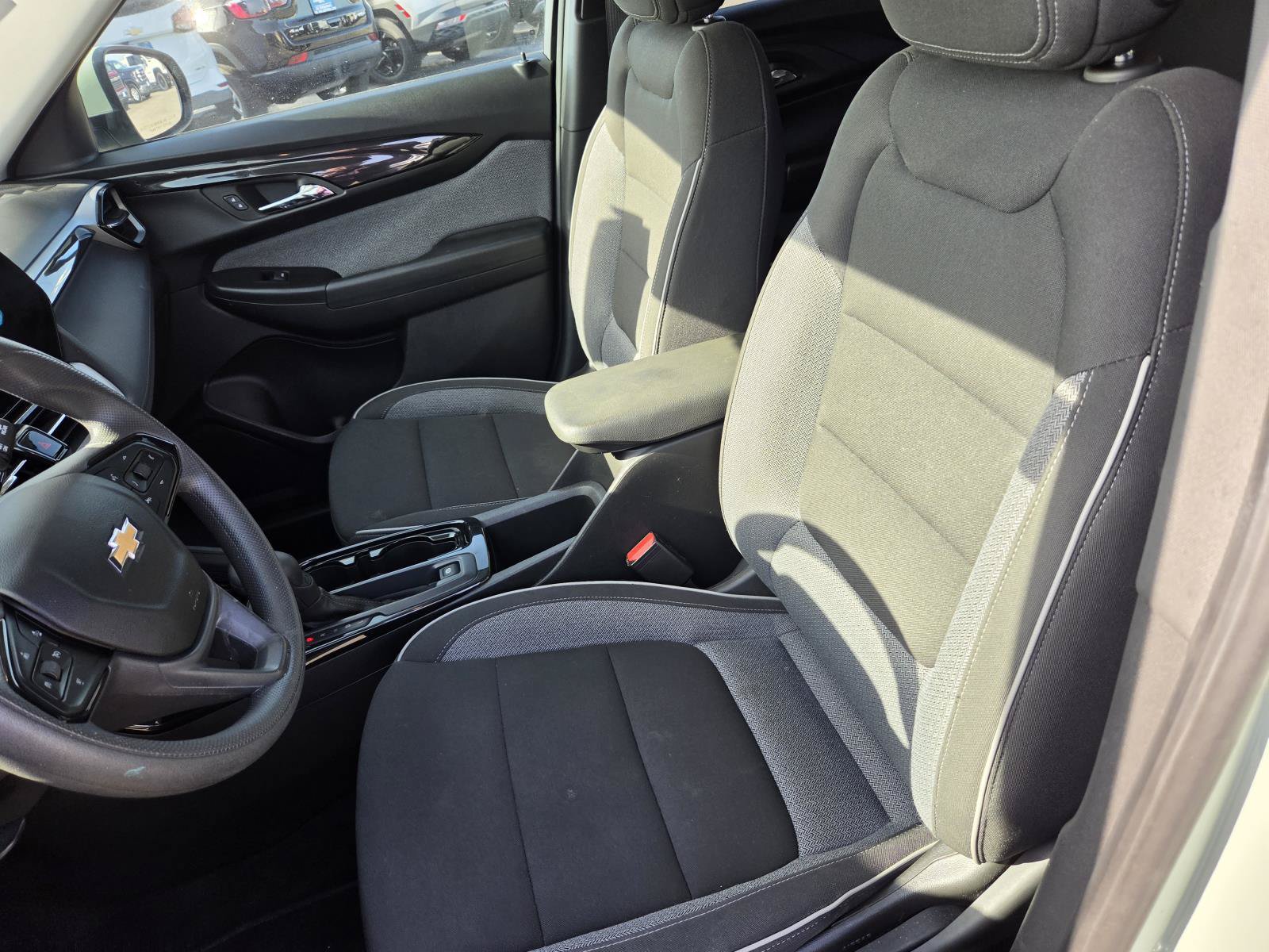Used 2025 Chevrolet TrailBlazer LT FWD image 15