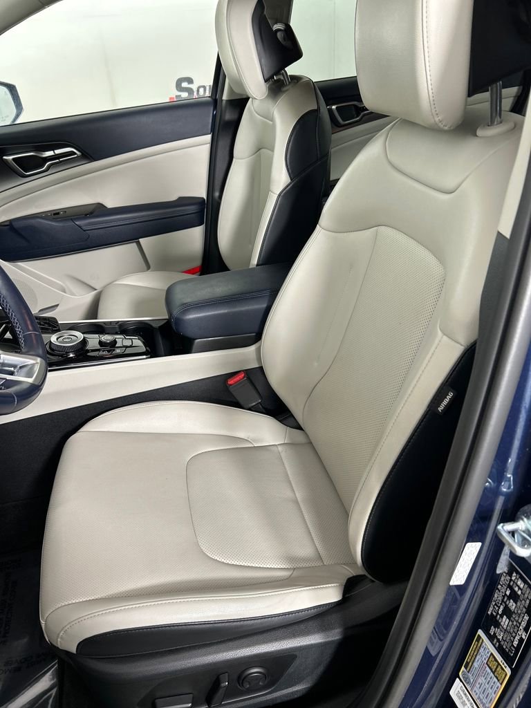 Used 2023 Kia Sportage EX image 14