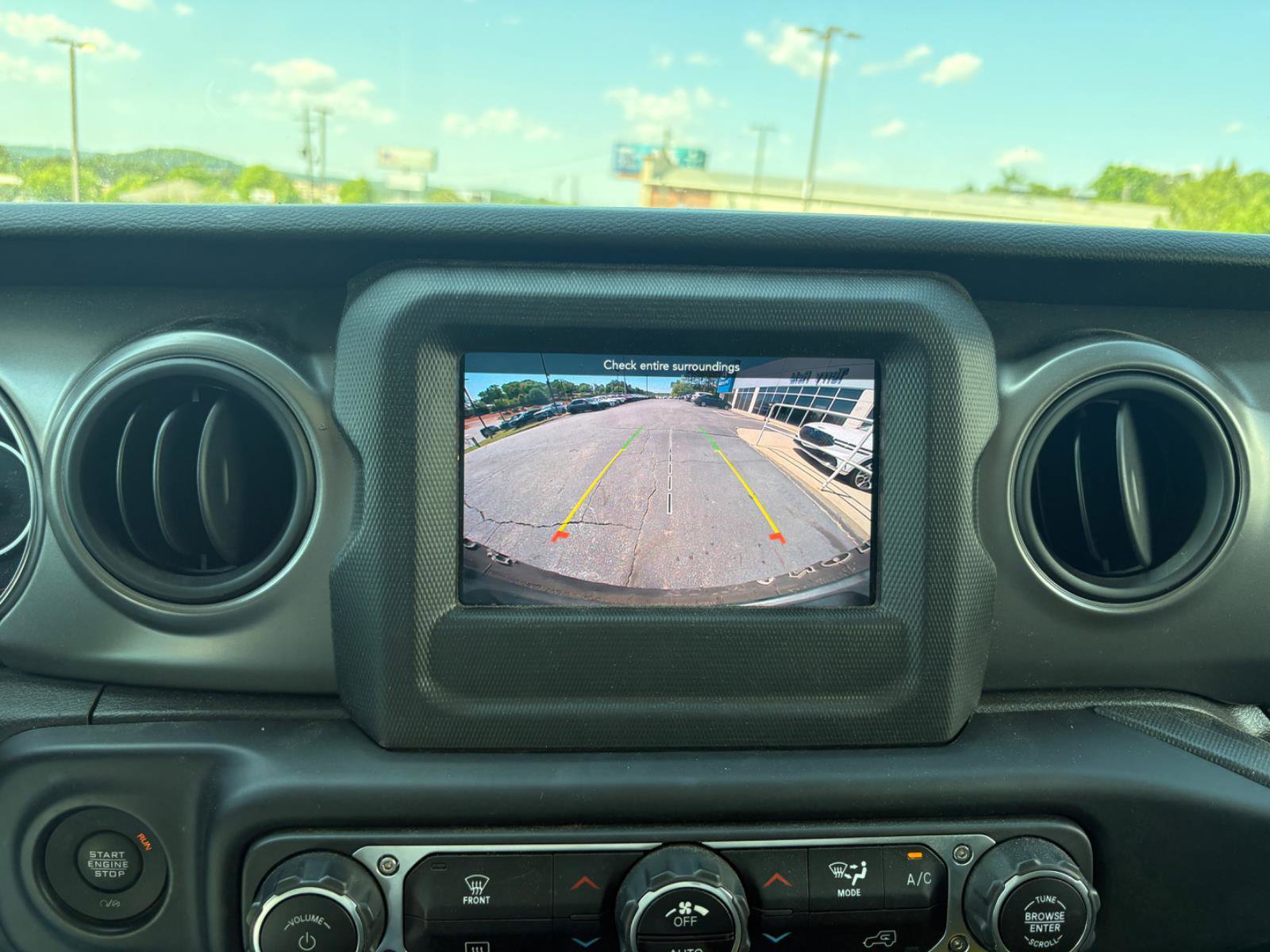 Used 2022 Jeep Wrangler Unlimited Sport AWD/4WD image 25