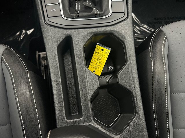 Used 2025 Volkswagen Jetta SE FWD image 23