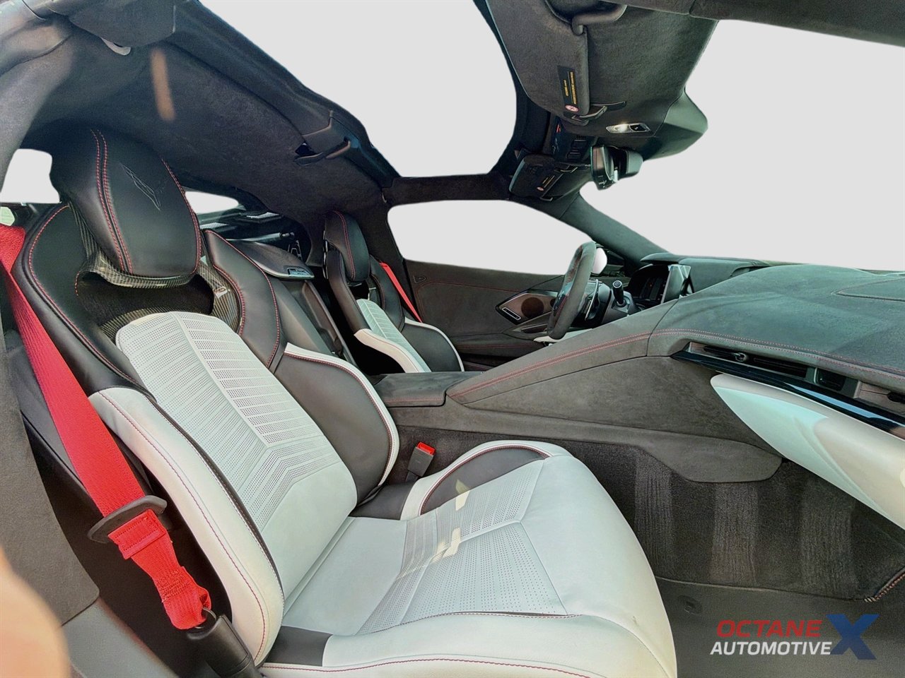 Used 2023 Chevrolet Corvette Stingray Premium Cpe w/ Z51 Performance Package RWD image 27
