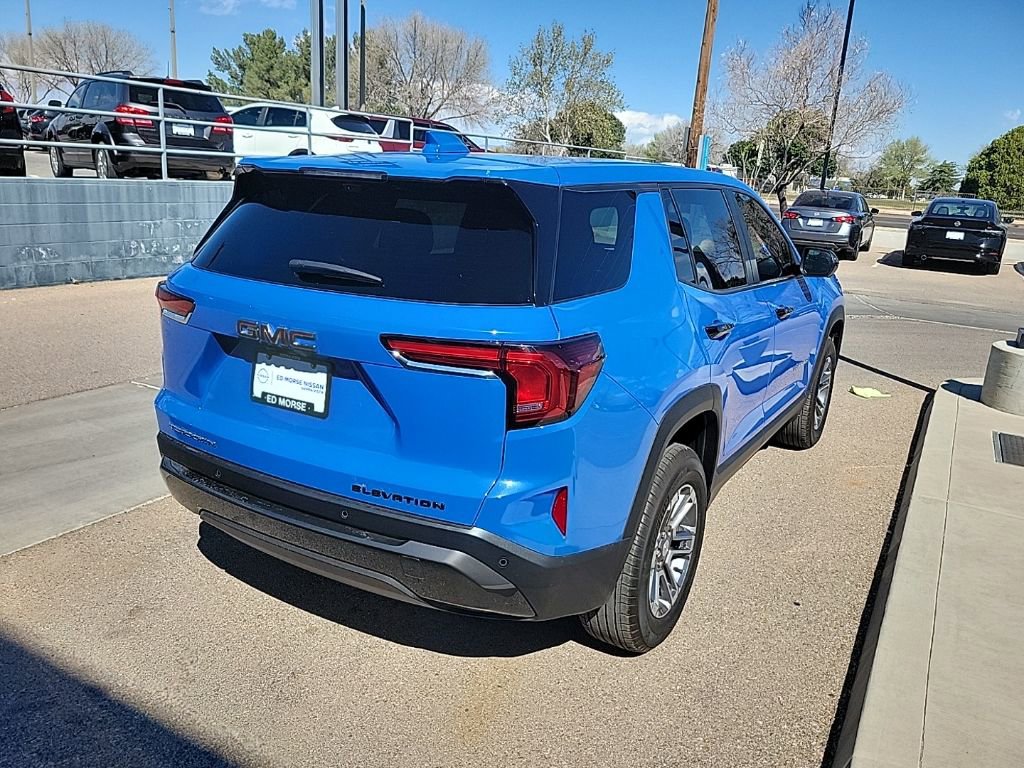 Used 2025 GMC Terrain Elevation w/ Technology Package II image 7