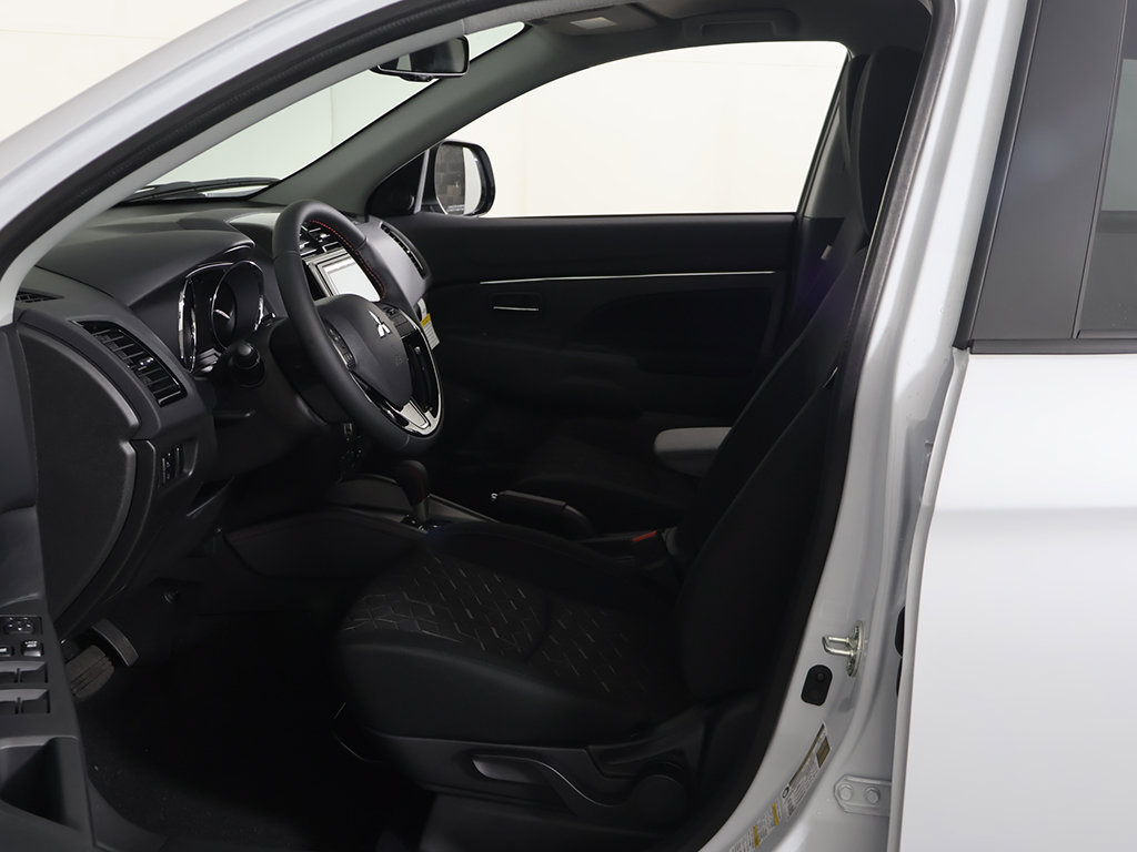 New 2027 Mitsubishi Outlander Sport LE FWD image 21