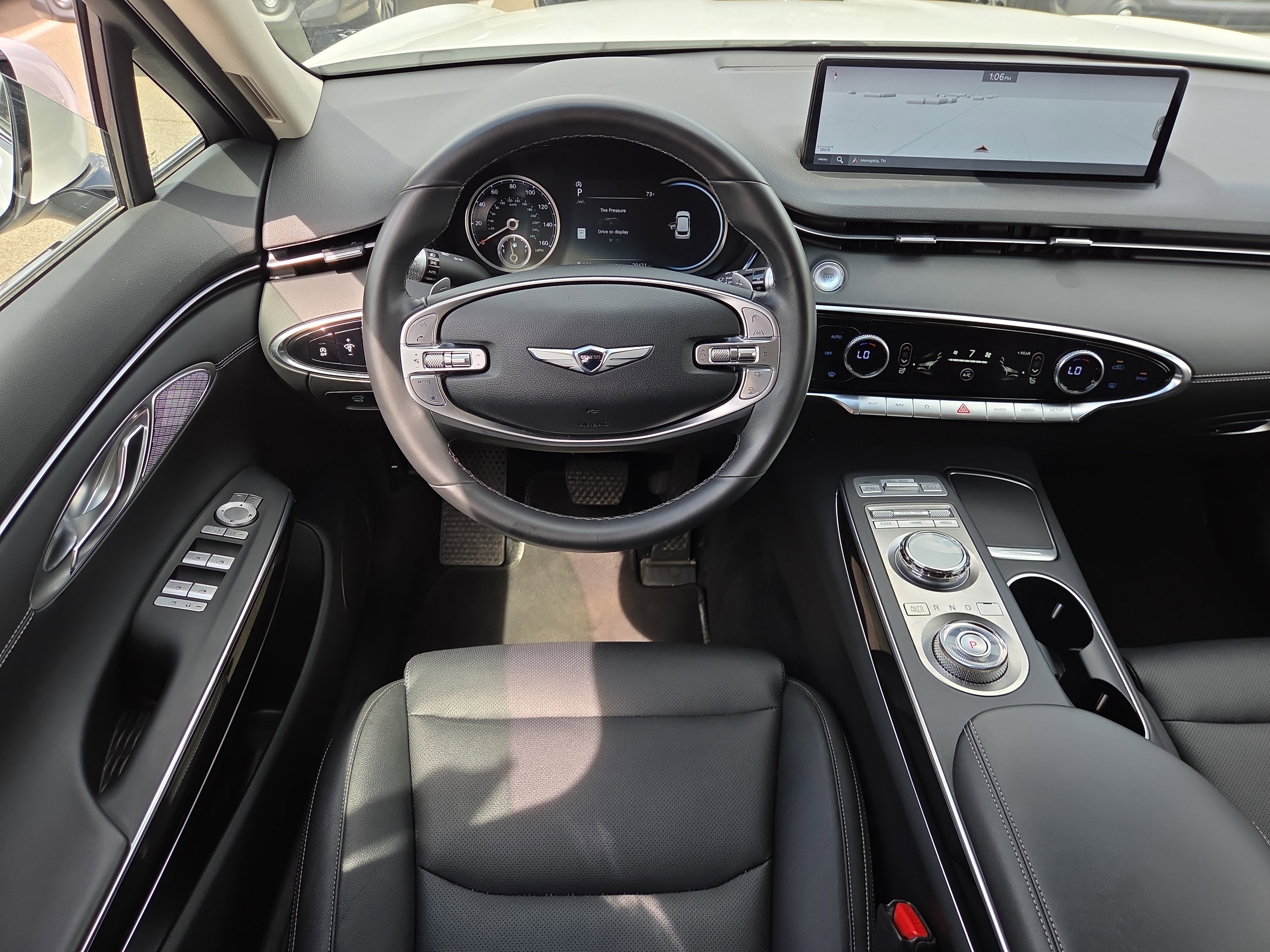 Used 2025 Genesis GV70 2.5T image 12