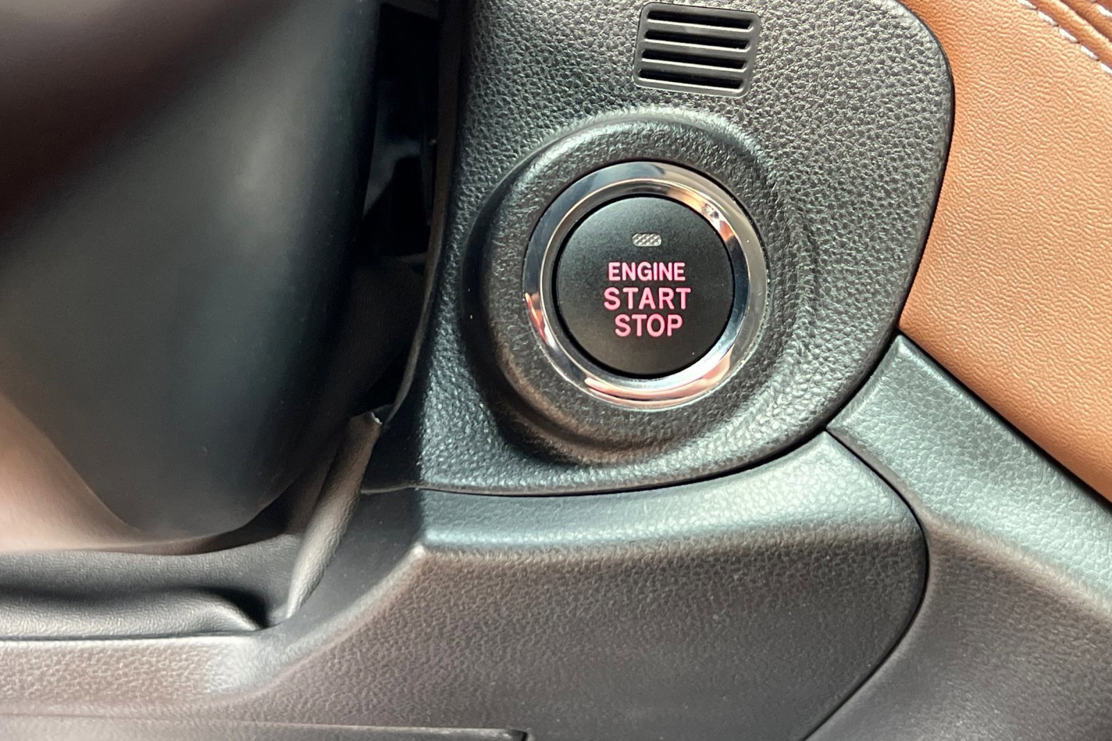 Used 2021 Subaru Outback Touring XT image 23