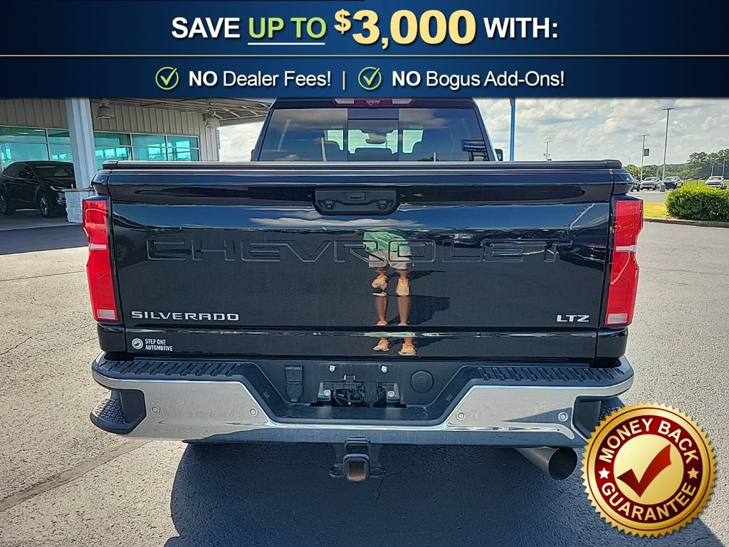 Used 2025 Chevrolet Silverado 2500 LTZ w/ LTZ Plus Package AWD/4WD image 8