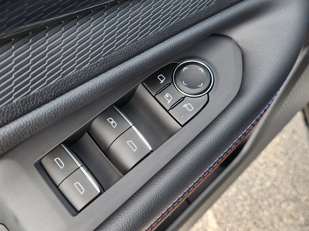 New 2025 Chevrolet Blazer EV RS FWD image 29