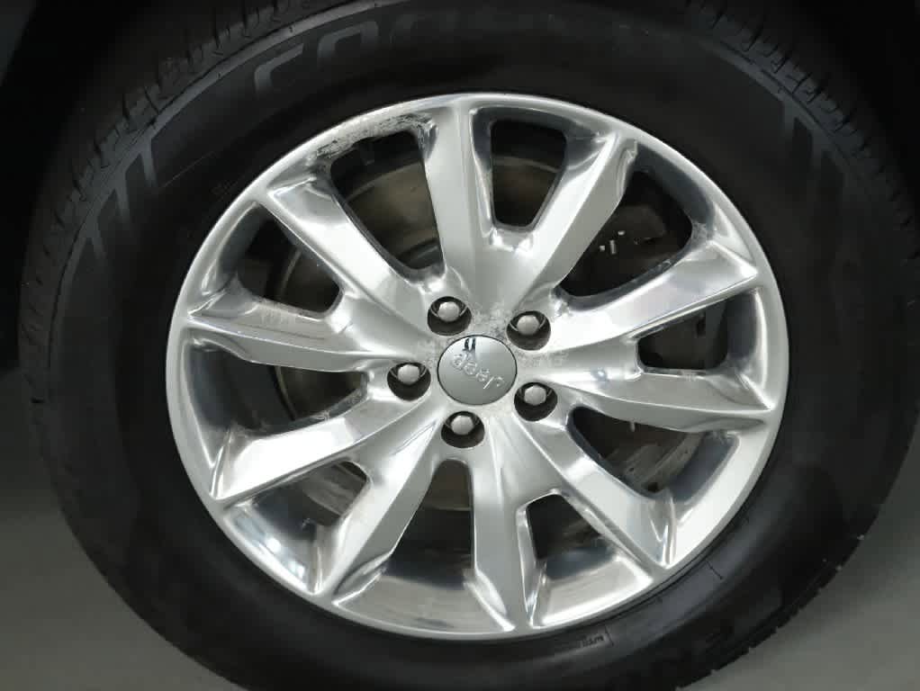 Used 2014 Jeep Cherokee Limited w/ Technology Group AWD/4WD image 10