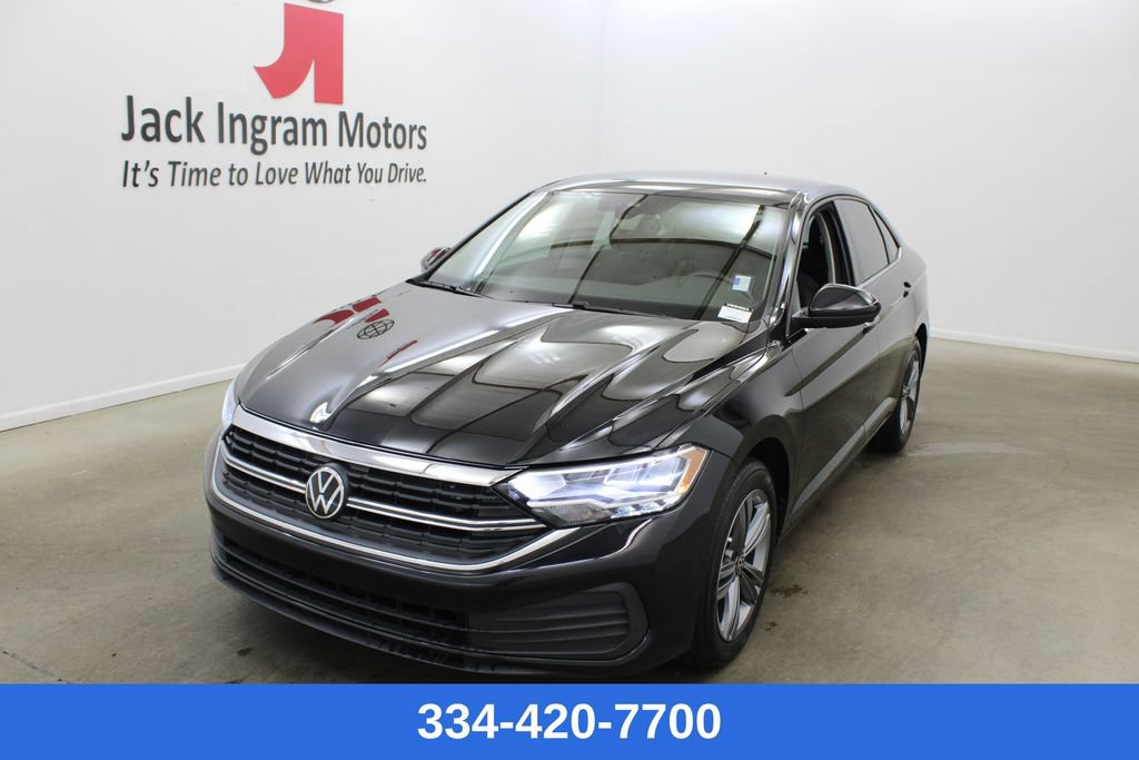 Certified 2023 Volkswagen Jetta SE FWD image 1
