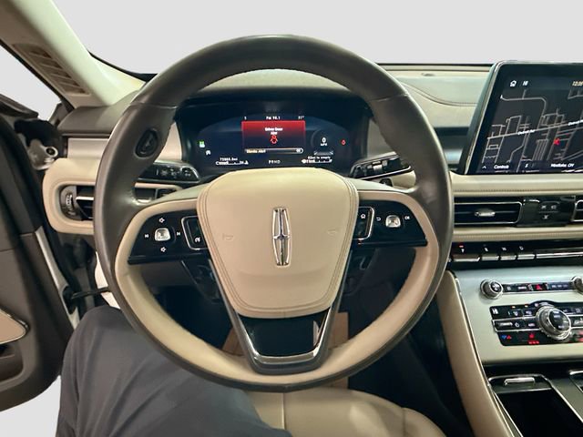 Used 2020 Lincoln Aviator AWD image 12