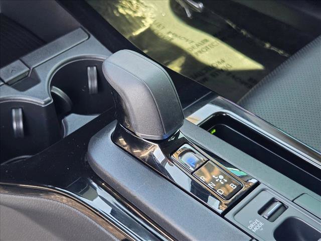 Used 2024 Toyota Prius XLE image 12