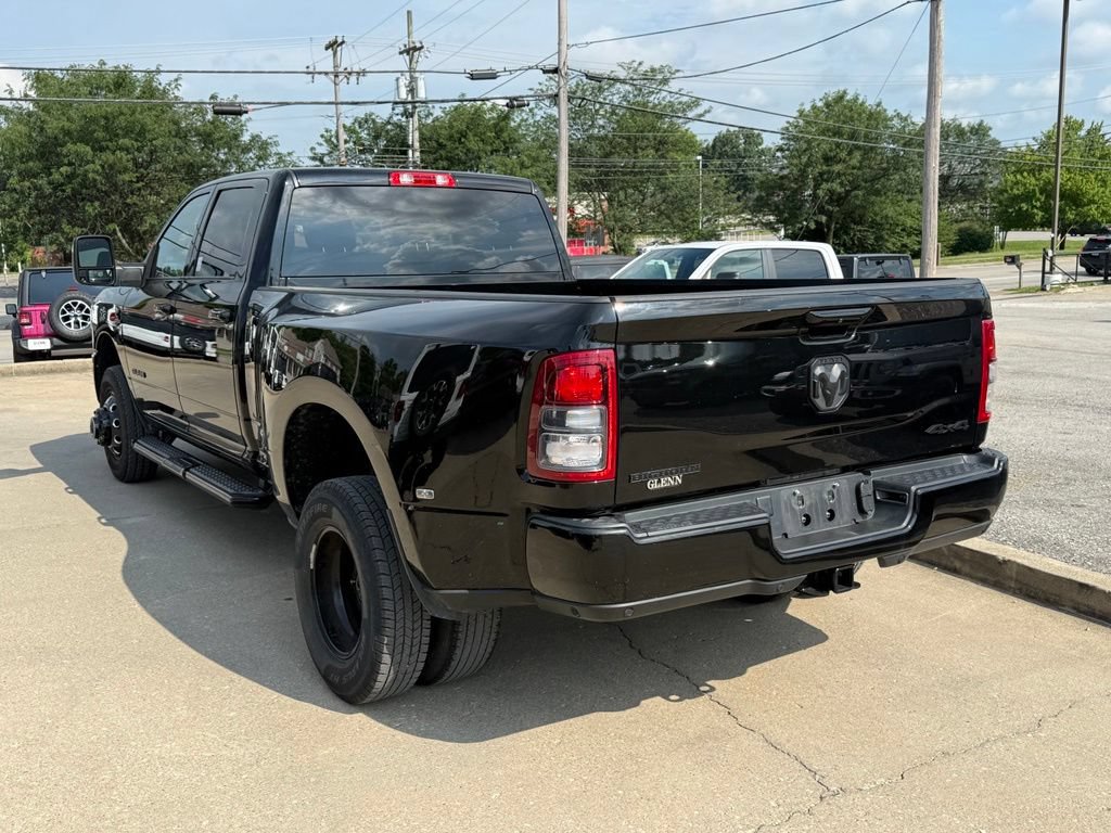 Used 2024 RAM 3500 Big Horn w/ Night Edition AWD/4WD image 9