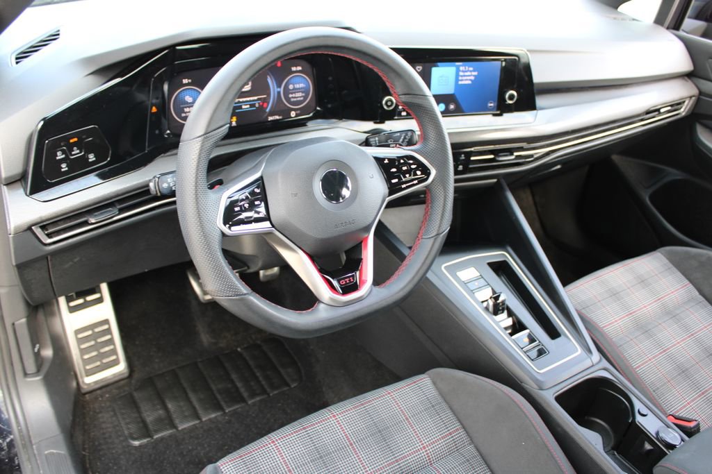 Certified 2022 Volkswagen GTI S image 8
