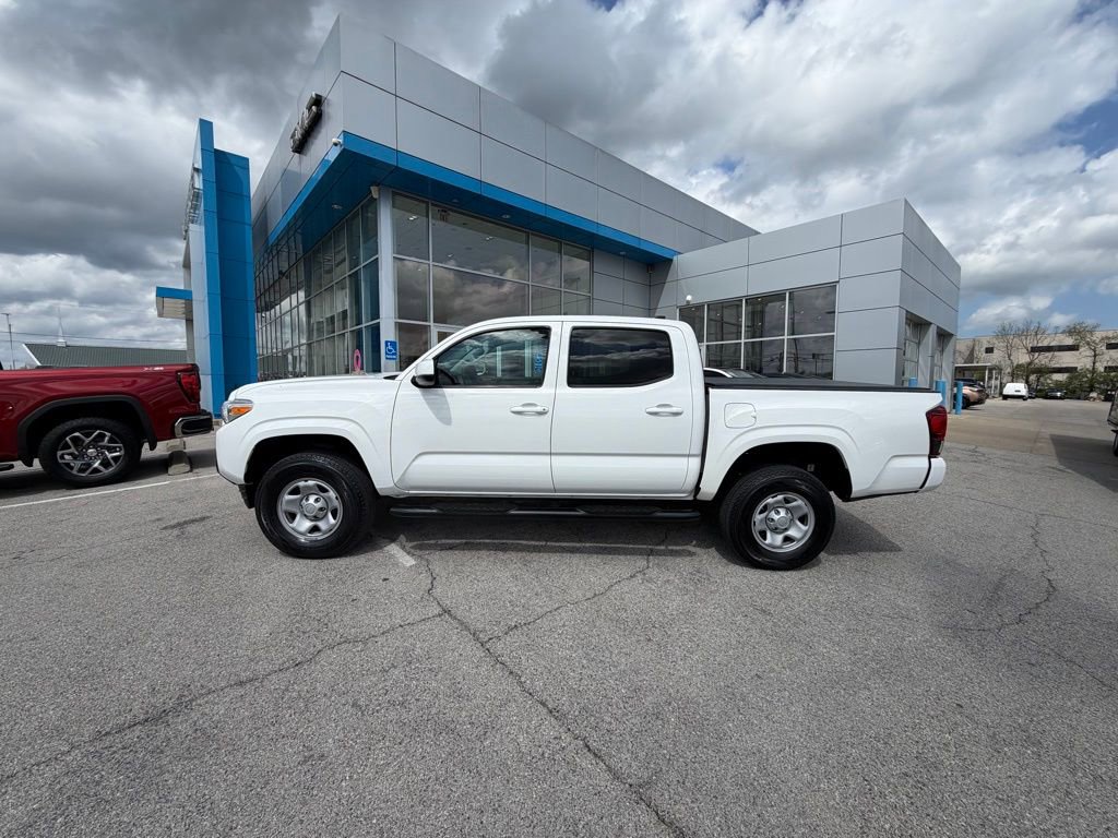 Used 2021 Toyota Tacoma SR image 3