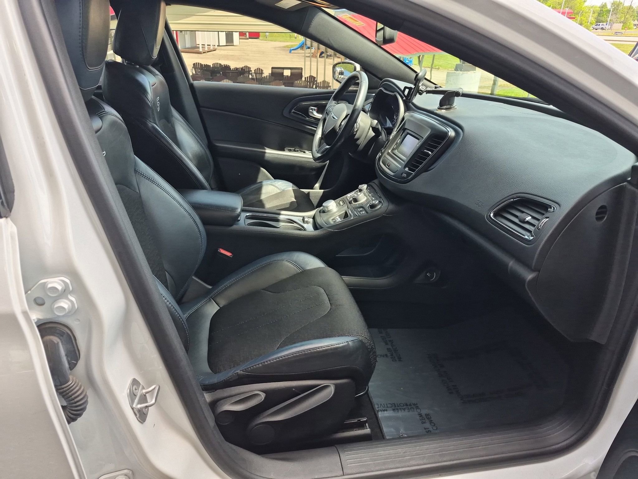 Used 2016 Chrysler 200 S w/ Comfort Group image 23