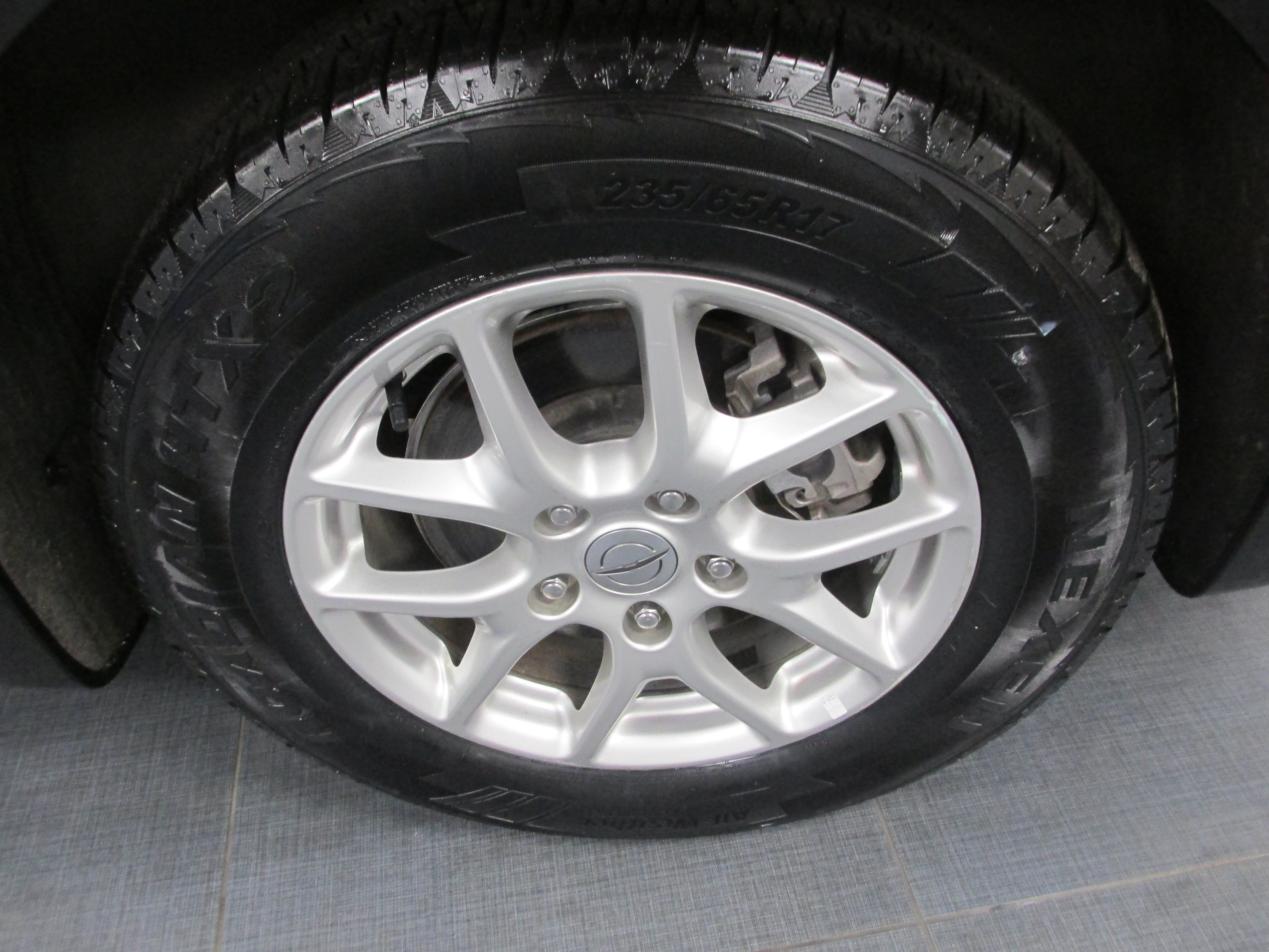Used 2023 Chrysler Voyager LX FWD image 13