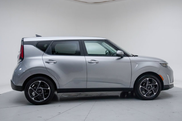 Used 2024 Kia Soul EX FWD image 15