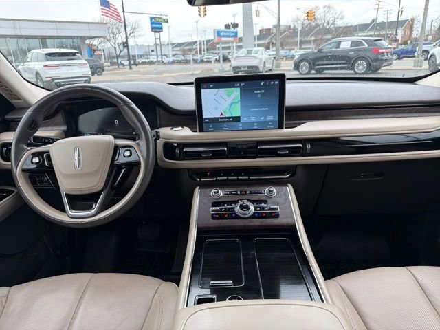 Used 2023 Lincoln Aviator Grand Touring w/ Elements Package Plus image 17