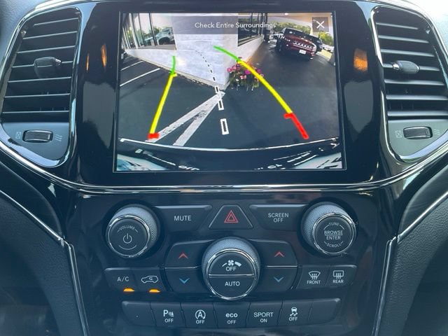 Used 2021 Jeep Grand Cherokee Limited AWD/4WD image 21