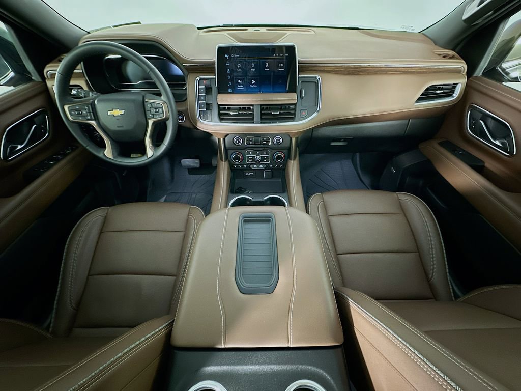 Used 2024 Chevrolet Tahoe High Country AWD/4WD image 10