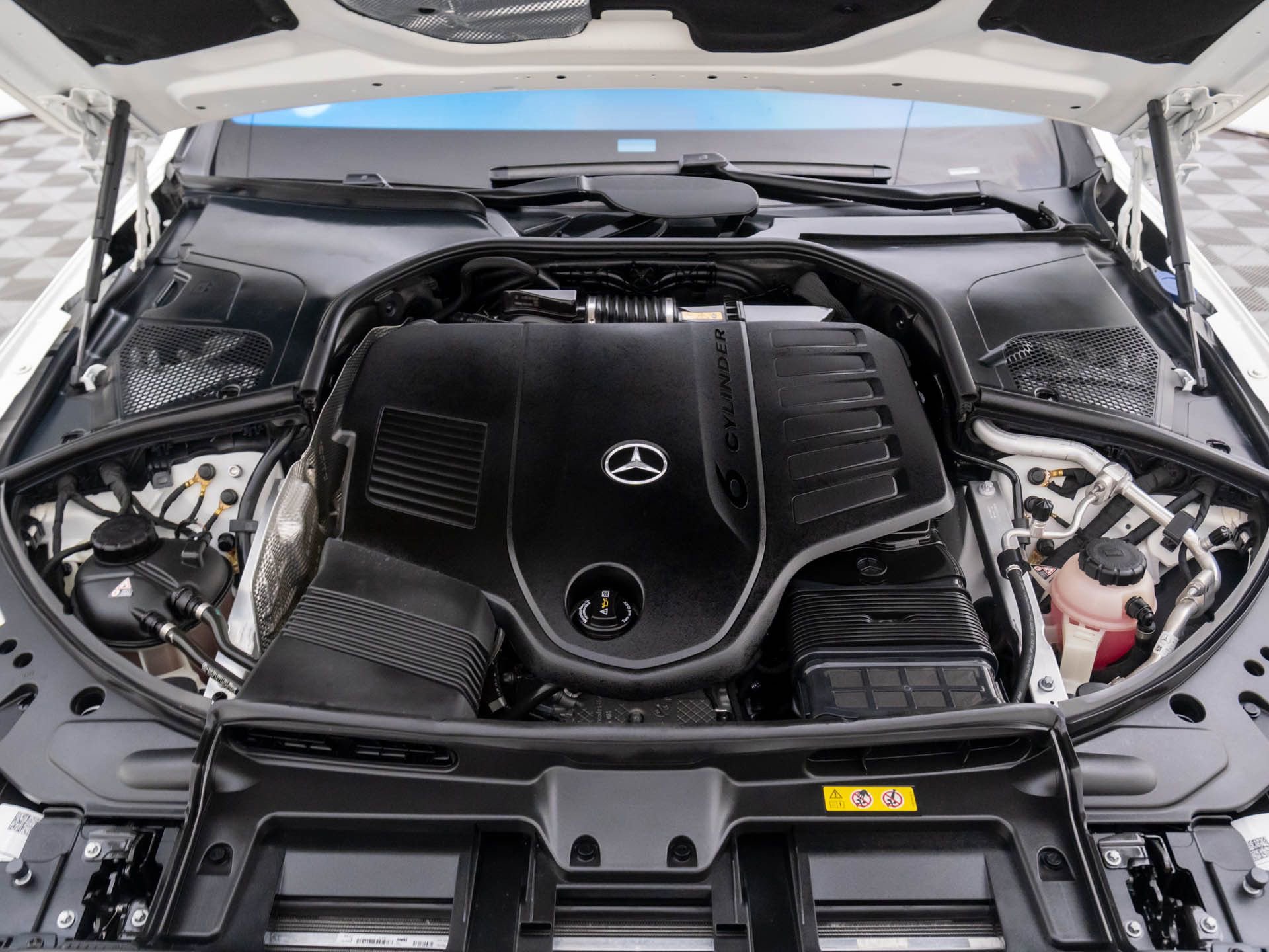 Used 2023 Mercedes-Benz S 500 4MATIC w/ AMG Line image 30