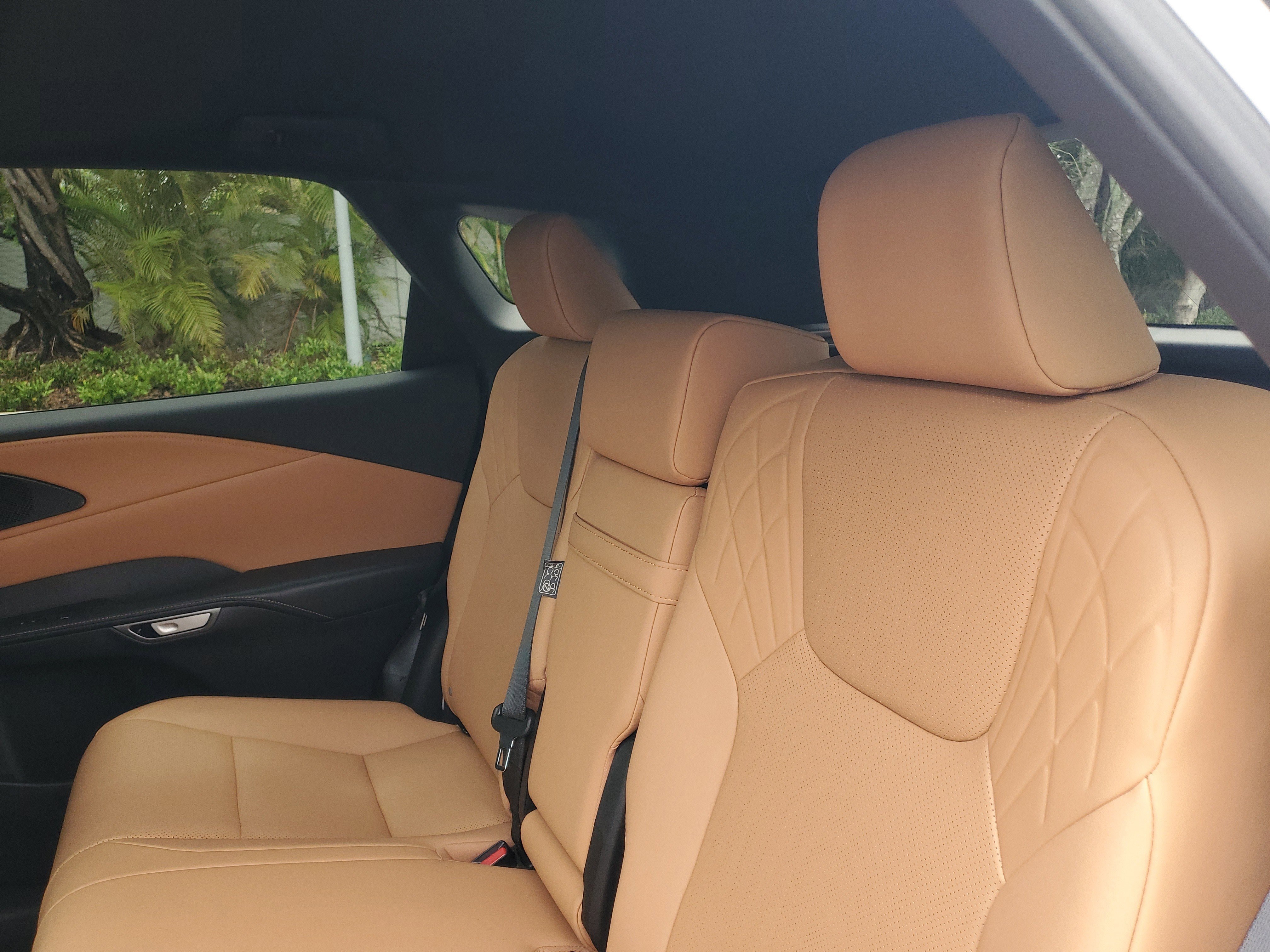 Used 2025 Lexus RX 350h w/ Accessory Package (K3) image 13