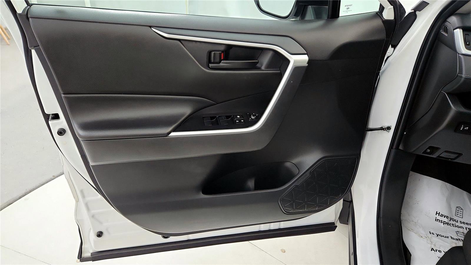 Certified 2024 Toyota RAV4 LE AWD/4WD image 22