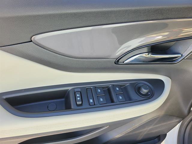 Used 2020 Buick Encore Preferred w/ Safety Package image 18