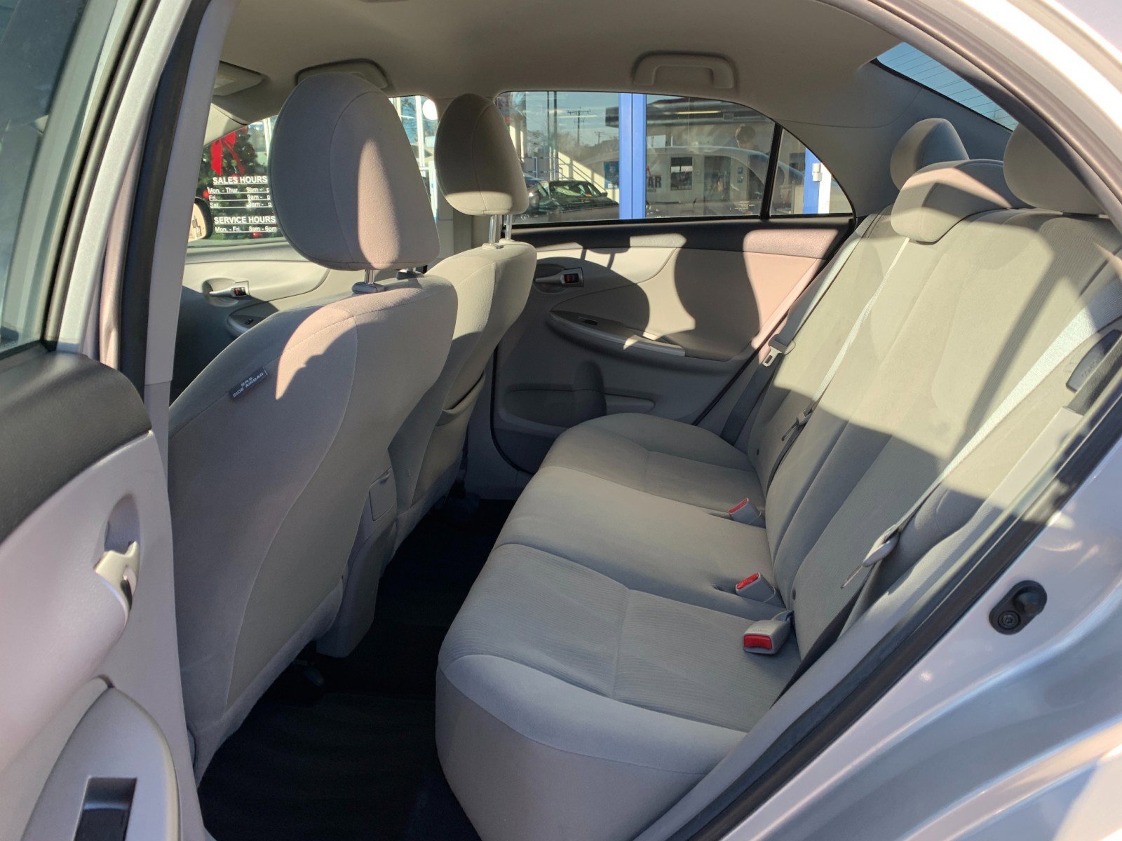 Used 2013 Toyota Corolla LE image 21