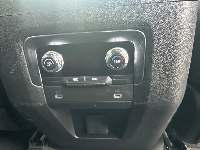 Used 2024 GMC Yukon SLT image 18