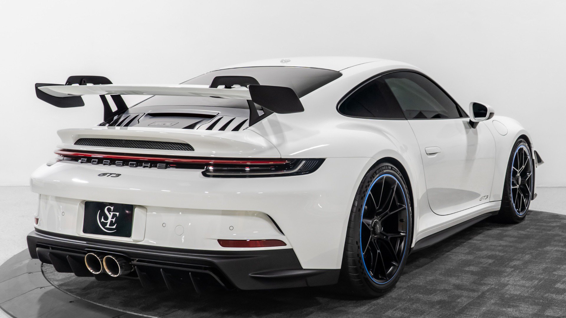 Used 2022 Porsche 911 GT3 RWD image 8