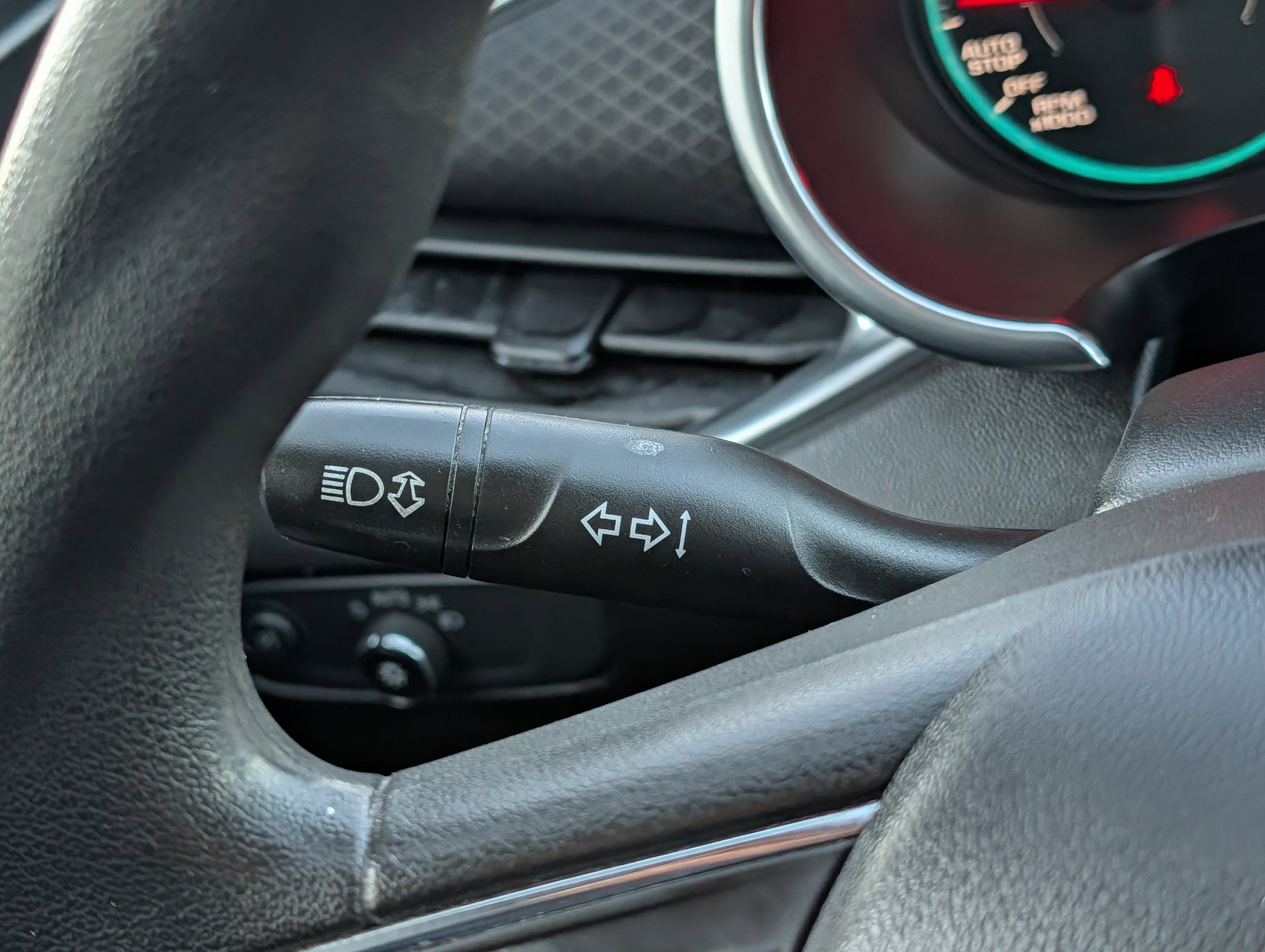 Used 2018 Chevrolet Malibu LT image 26