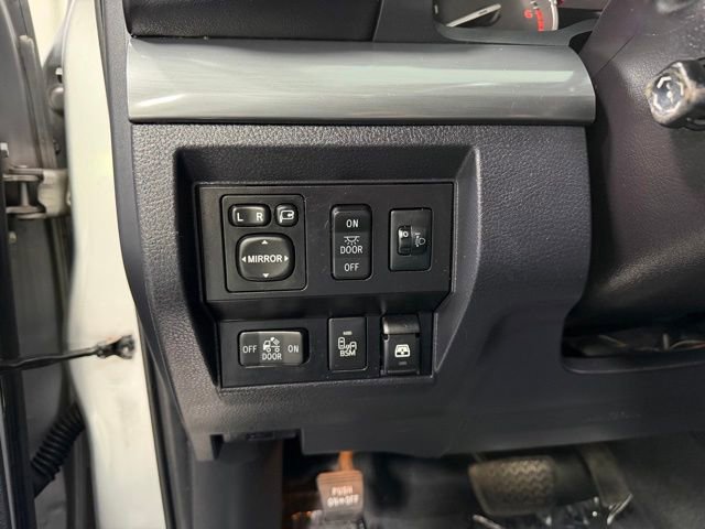 Used 2017 Toyota Tundra Platinum AWD/4WD image 17